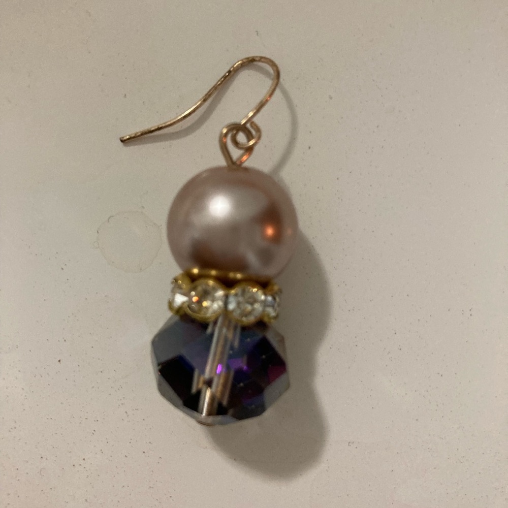 Multiple colored post earrings - Picture 3 of 4